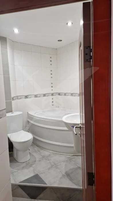 Продава се Тристаен апартамент в Пловдив, Кючук Париж - 145 кв.м за 1138 €/кв.м - Снимка #7