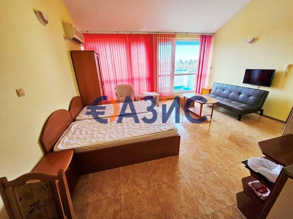 Продава се Едностаен апартамент в к.к. Слънчев бряг - 48 кв.м за 605 €/кв.м - Снимка #2
