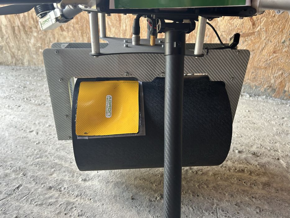 Drona agricola pentru ingrasamant solid