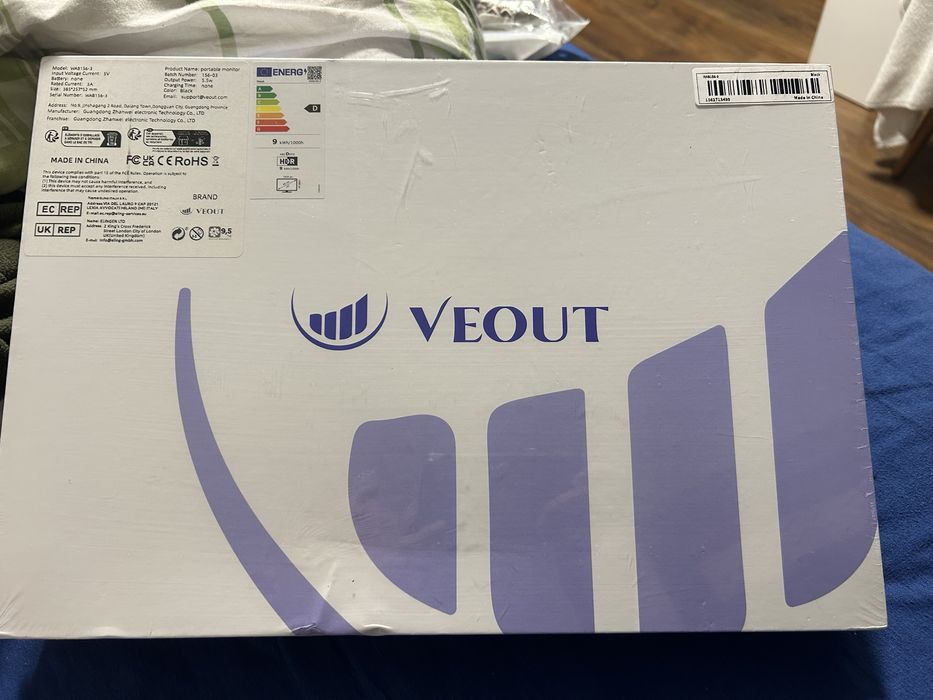 15,6 инчов монитор  USB , Type C , HDMI