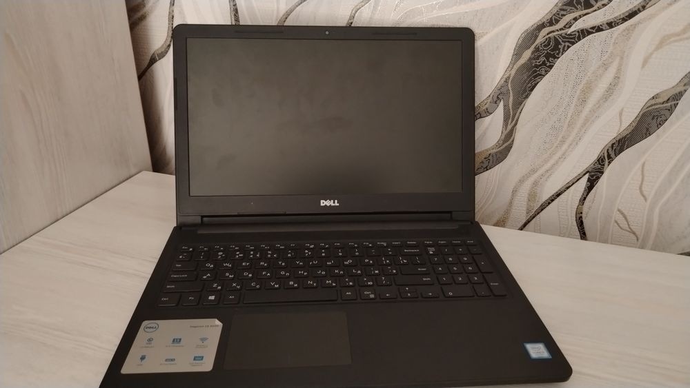 Продам ноутбук Dell Inspiron 15 3000