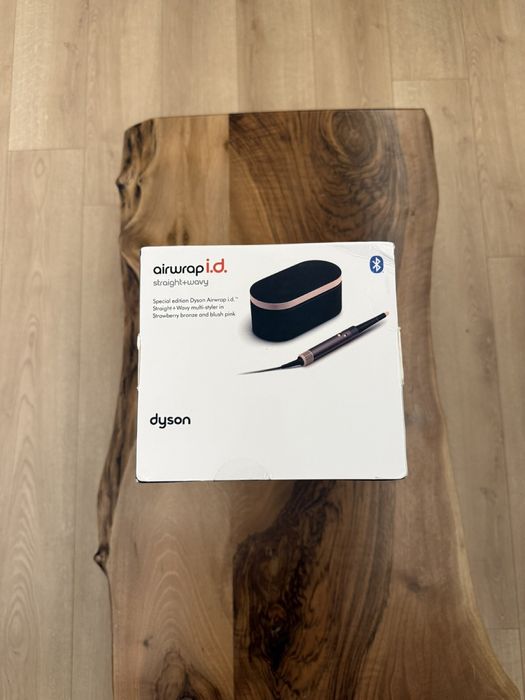 Чисто нов Dyson Airwrap Straight+Wavy i.d Bluetooth HS08.
