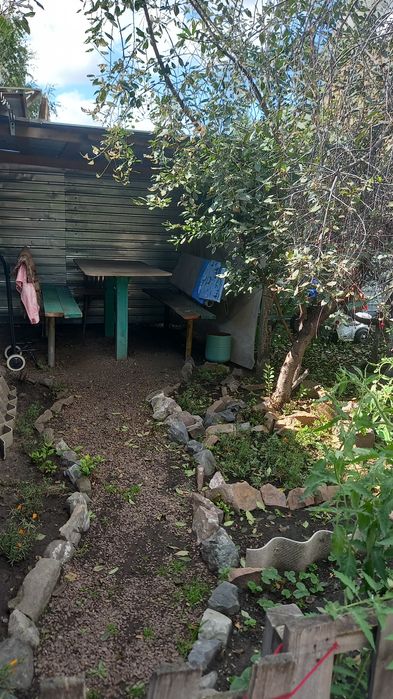 Продаётся 2 дома на одном участке