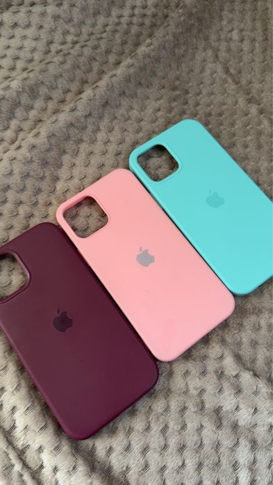 Калъф за iPhone 12