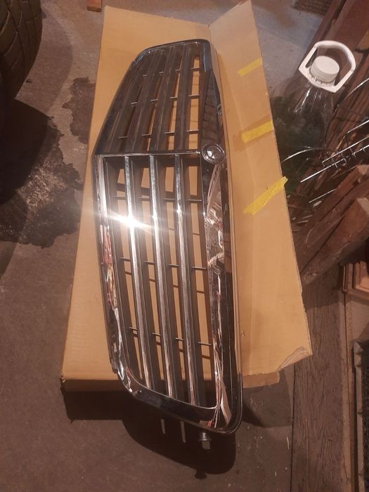 Решетка Мерцедес W204