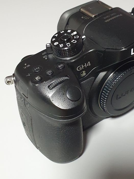 Panasonic Lumix GH4 stare foarte bună
