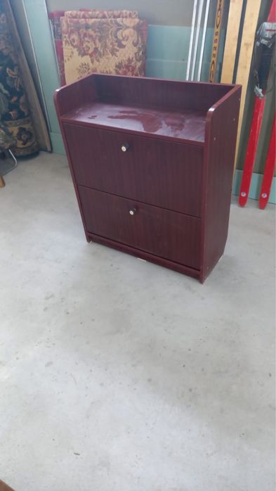 Тумбочка для обуви