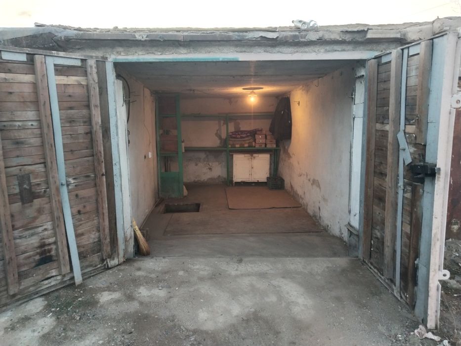 Продам срочно гараж