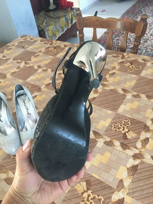 Дамски обувки токчета