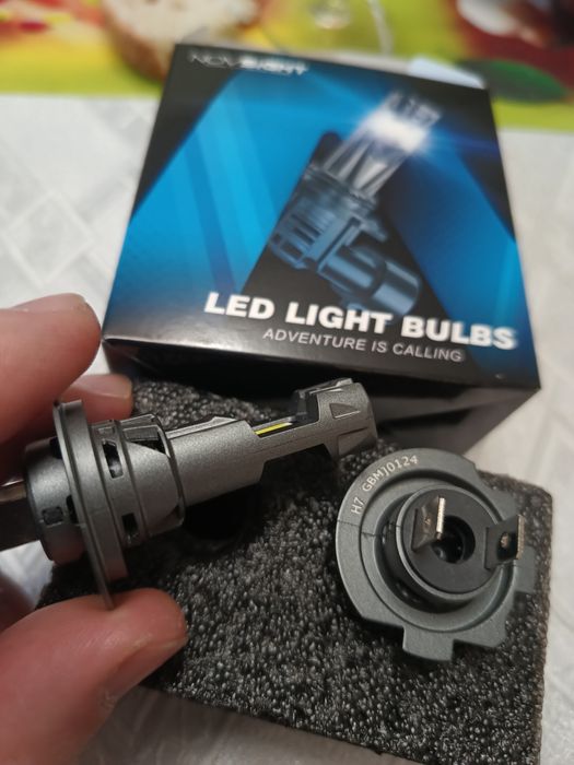 Vând becuri led H7 și HB3Novsight 70W  18000LM