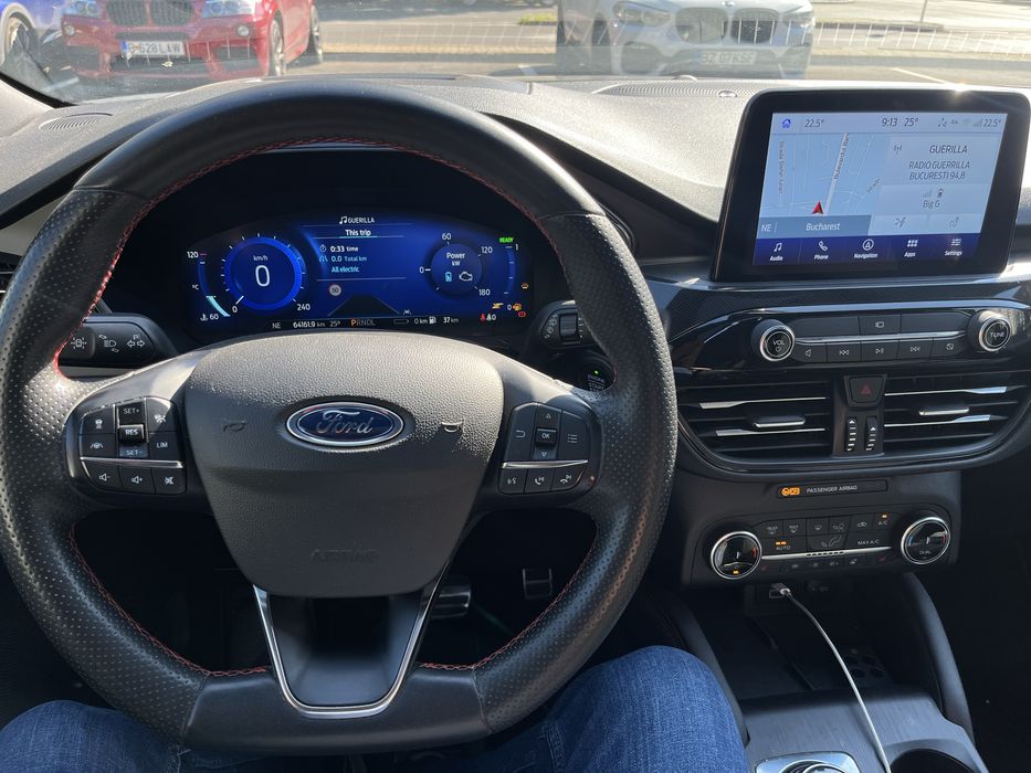 FORD Kuga 2022 — imagine 4