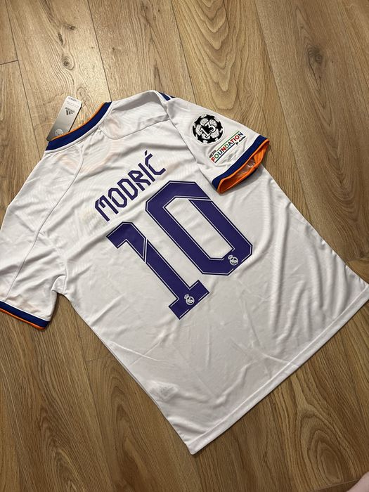 Tricou de fotbal Real Madrid finala champions league 2022 Modric 10 Adidas nou Marime L