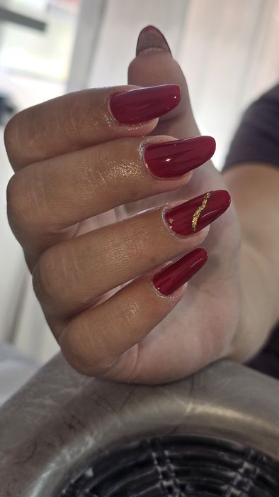 Unghii cu gel sau slim