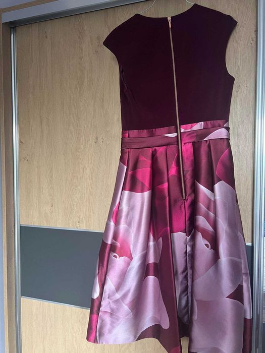 Официална рокля Ted Baker