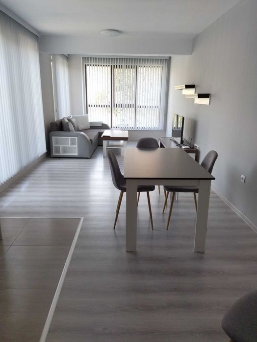 Дава се под наем Тристаен апартамент в Пловдив, Мараша - 100 кв.м за 400 € - Снимка #1