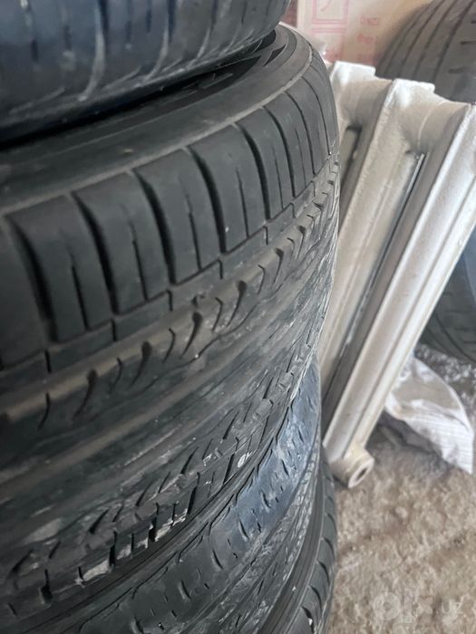 Balon 215/45/R17 kumho