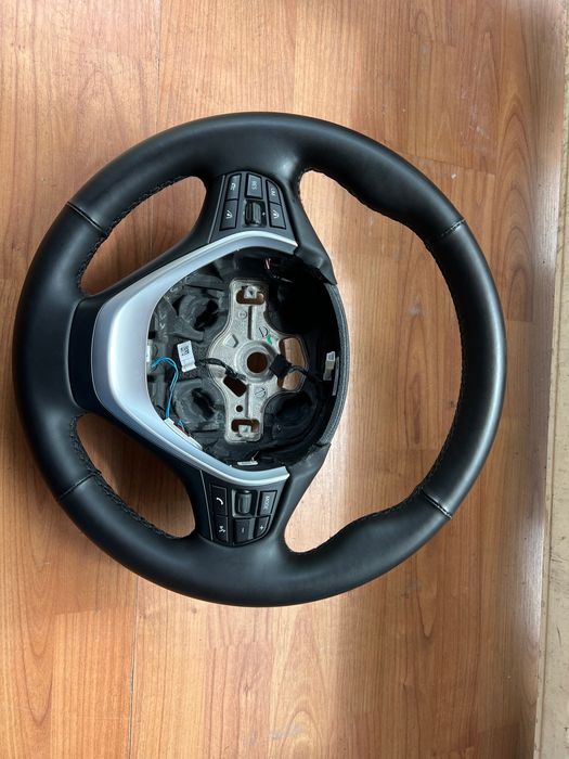 Volan sport BMW seria 3, 1, 4 model F30, F31, F32, F34