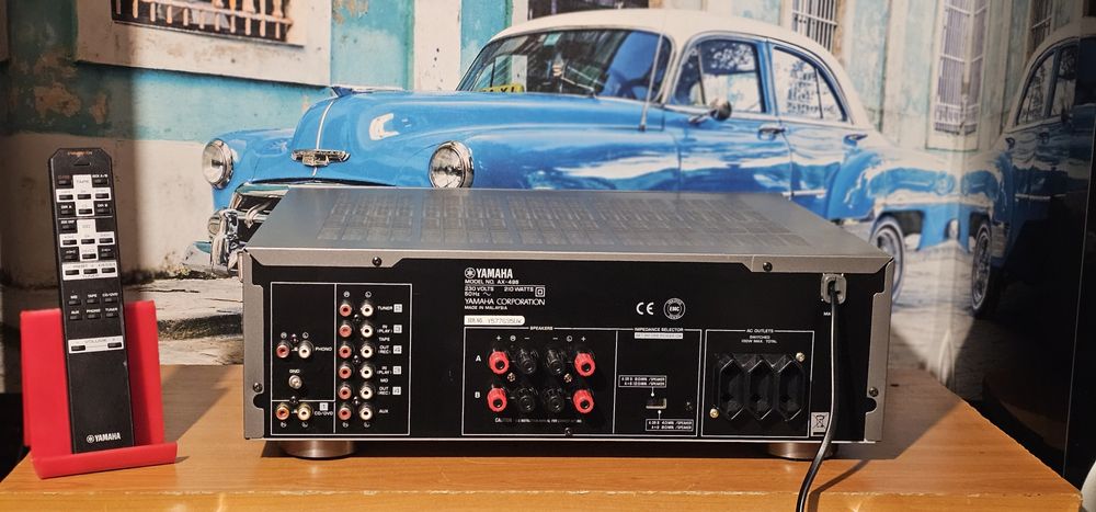 Yamaha AX 496 amplificator statie culoare argintiu titan
