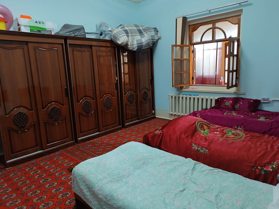 Урганч тумани эски машина бозор ёнида ховли-жой сотилади