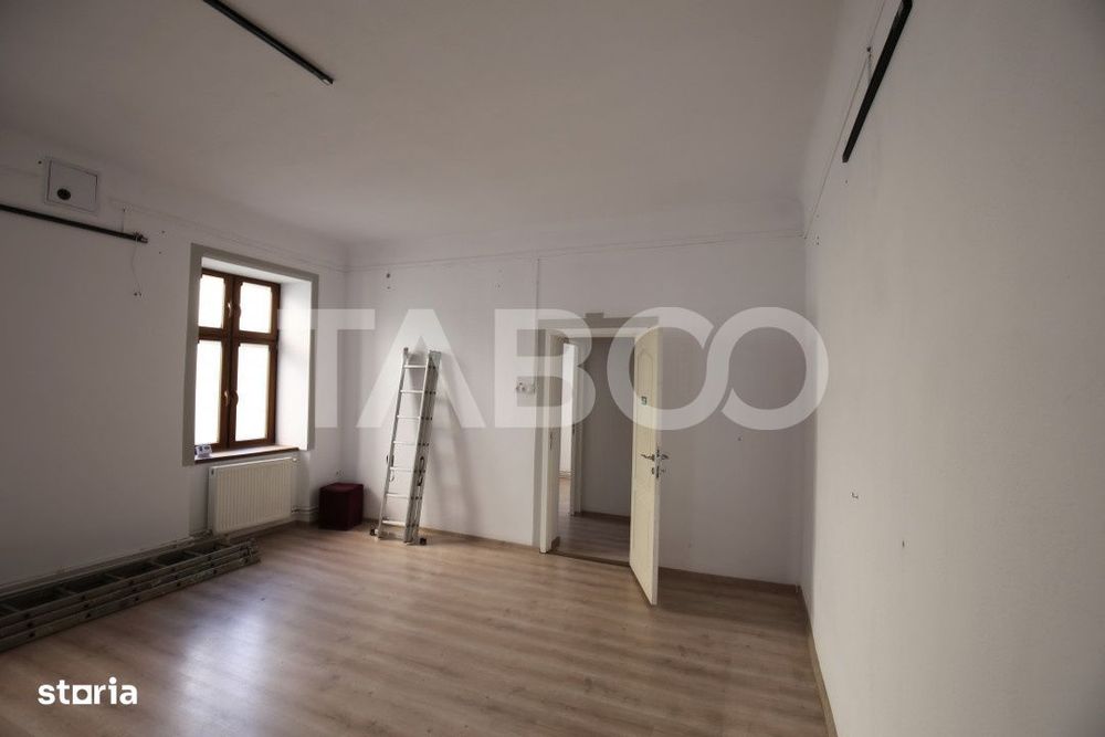 Spatiu comercial de inchiriat in zona Centrala 75mpu Sibiu - Vedere 4