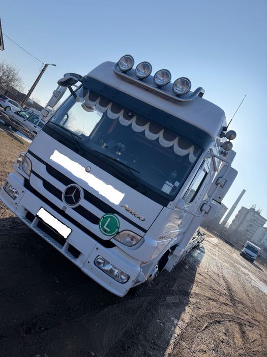 Autoplatforma 5 pozitii Mercedes-Benz Atego 822L + Remorca Tijhof