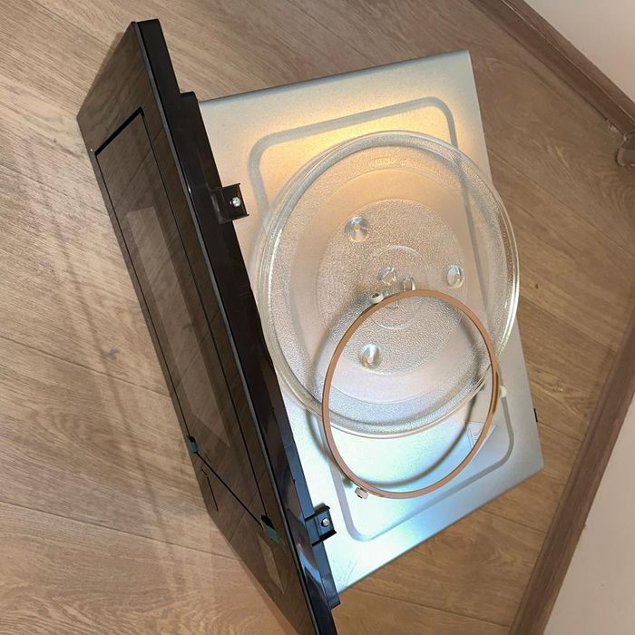 Прлдам микроволновку