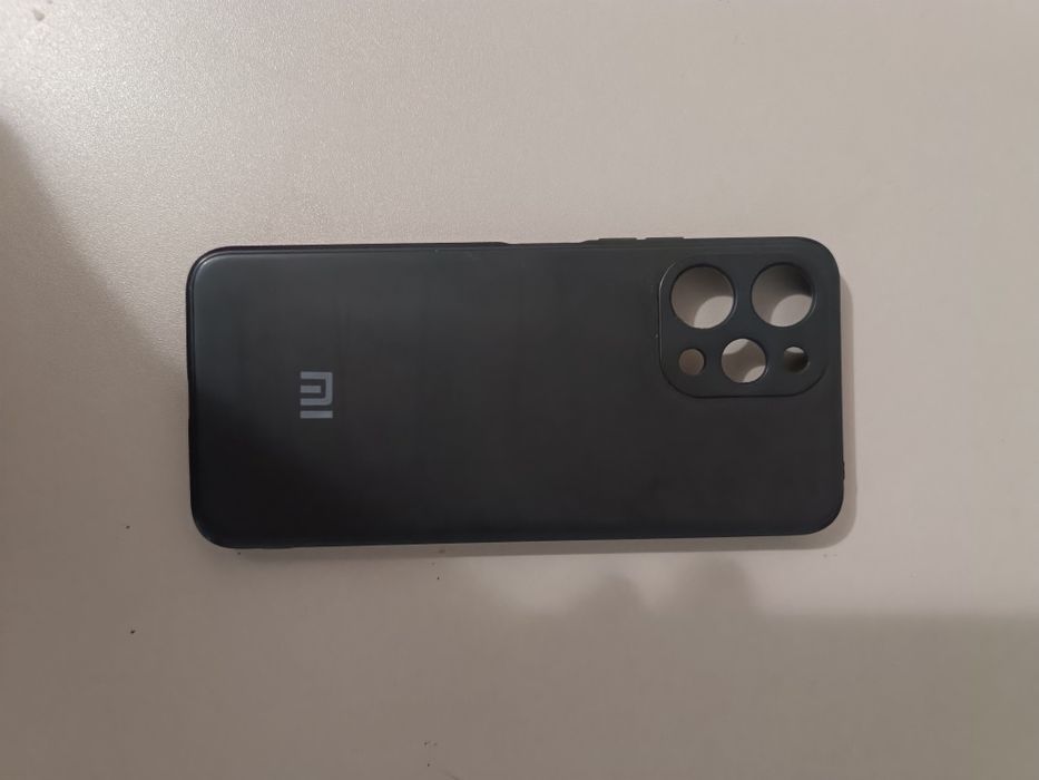 Xiaomi Redmi 12 с чехлом