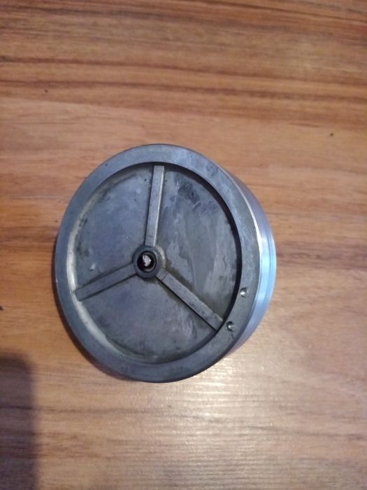 Vând volantă pentru magnetofon Elfa 201-3 Stereo