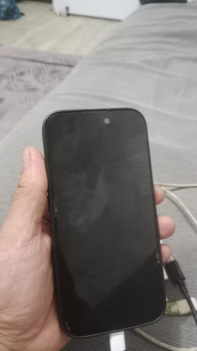 iPhone 15 без ремонт