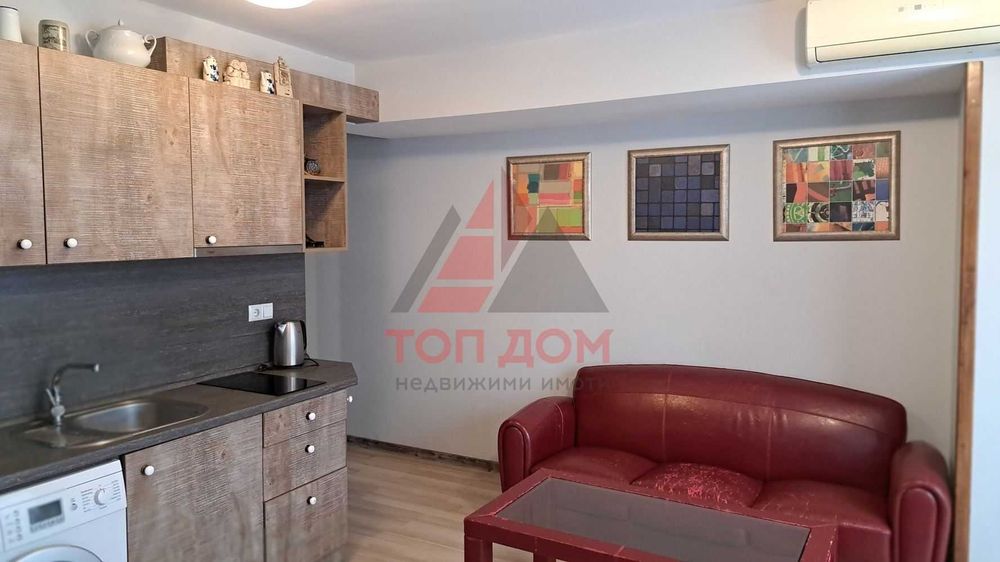 Дава се под наем Двустаен апартамент в Варна, Център - 55 кв.м за 612 € - Снимка #1