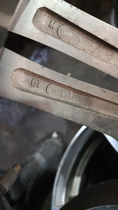 БМВ на 16 крепеж 5*120