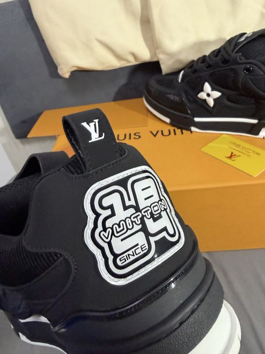 Adidasi LV Skates