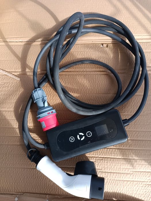 Încărcător auto EV typ 2 , 3KW automat și programabil 220V