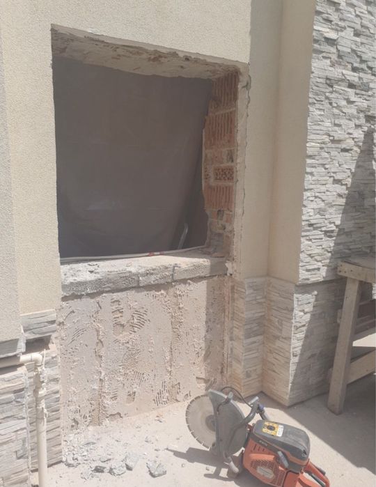 Pregatim apartamente pentru renovare,Spargem gresie,faianta,sapă,beton