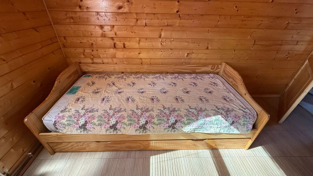 Pat de 1 persoană extensibil (2 persoane)