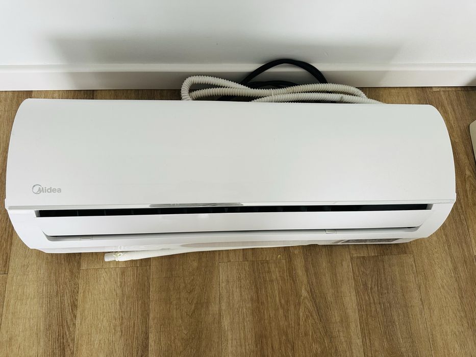 Кондиционер Midea