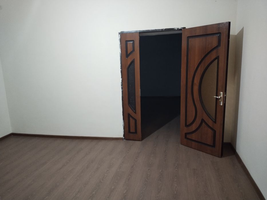 Янги Дом 2 хоналик 90 кв Аэропортга етмай йулни устида