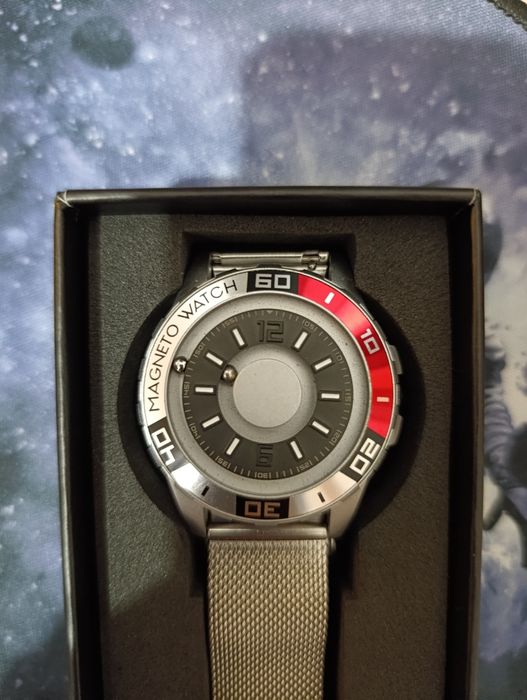 Ceas Magneto (magnetic, purtat o singura data)