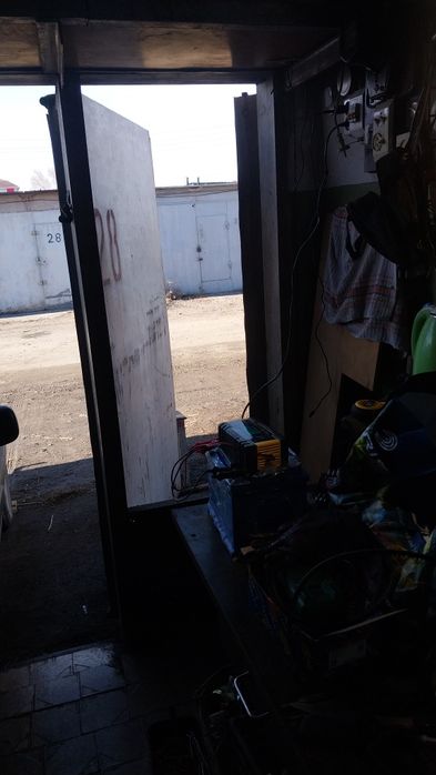 Продам  гараж  в 10 обществе