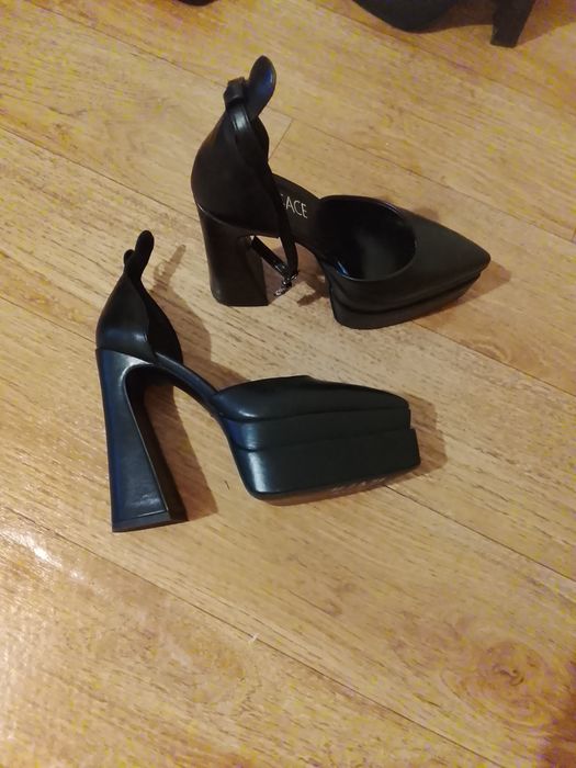 Продам обувь. 35 размер
