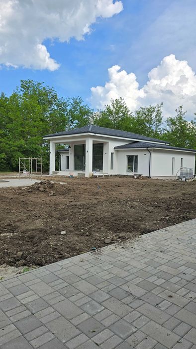 Echipa meseriasi Renovari si amenajari case/ apartamente!