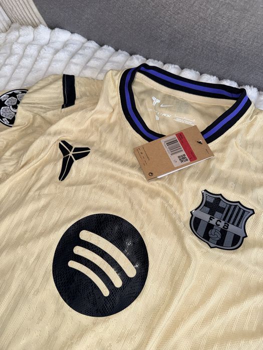 Tricou Player version Lamine Yamal Barcelona x Kobe all sizes