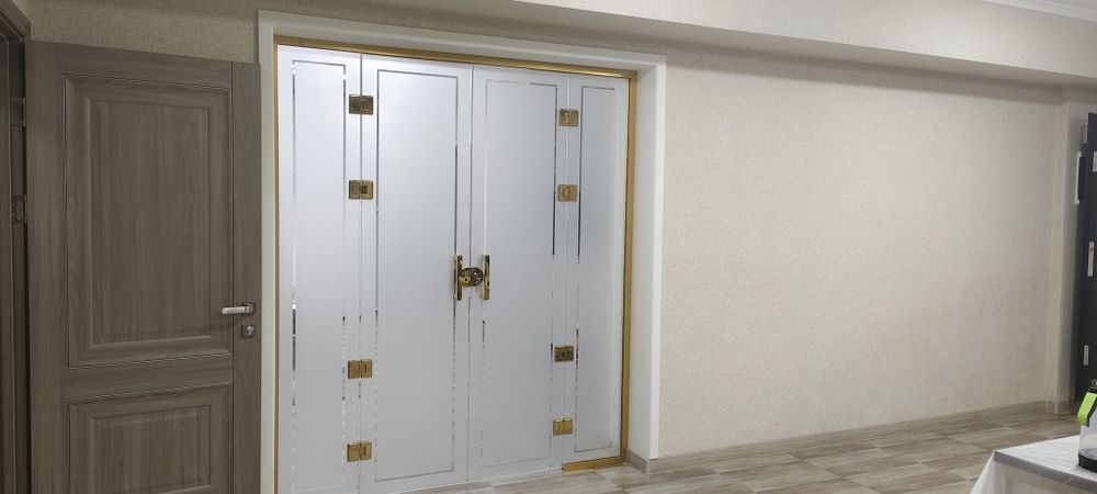 РЕМОНТ РЕГИЛИРОВКА УСТАНОВКА стеклянные двери и витражи!