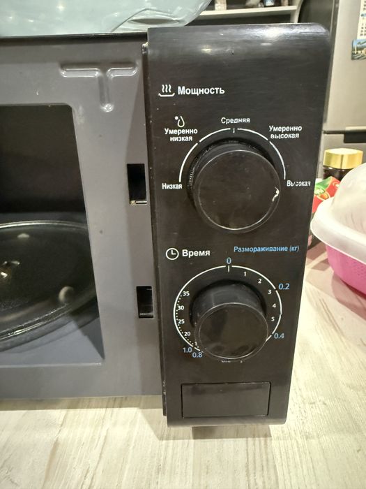 Микроволновка Midea