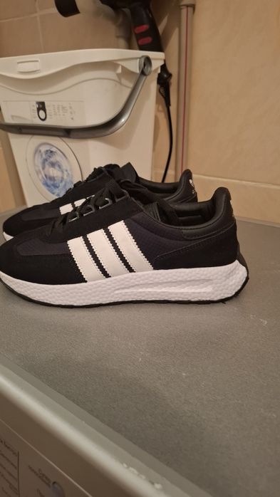 Кросовки Adidas новые
