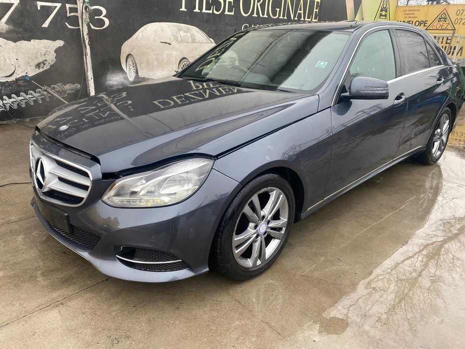 dezmembrez mercedes w212 FL/bara fata w212/far w212