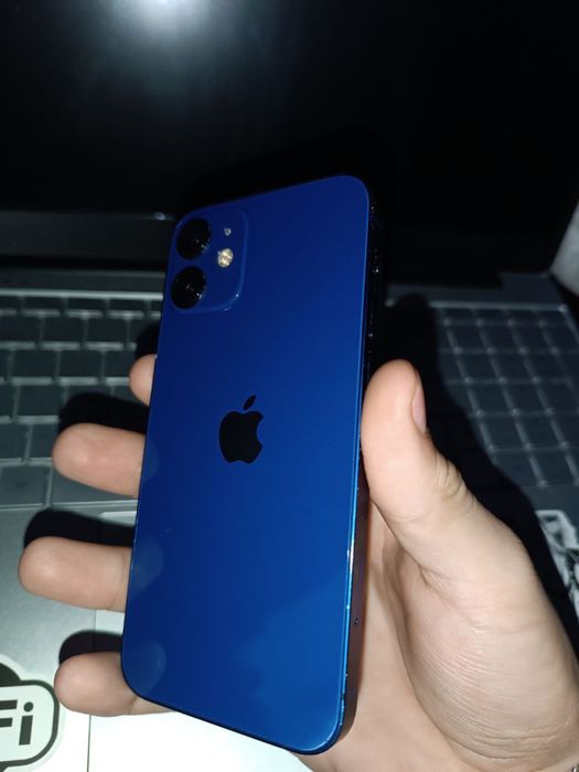 Продается Айфон 12 мини