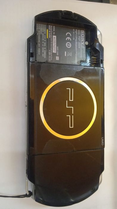 PSP-3004 (Sony Playstation Portable)
