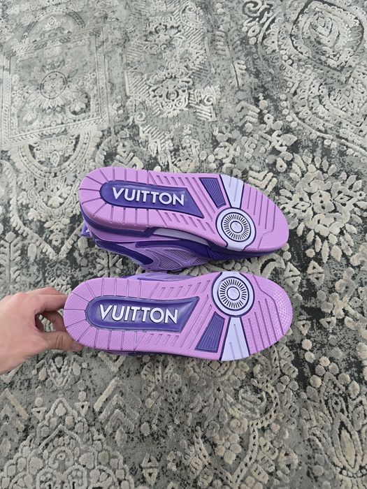 Adidasi Louis Vuitton 42