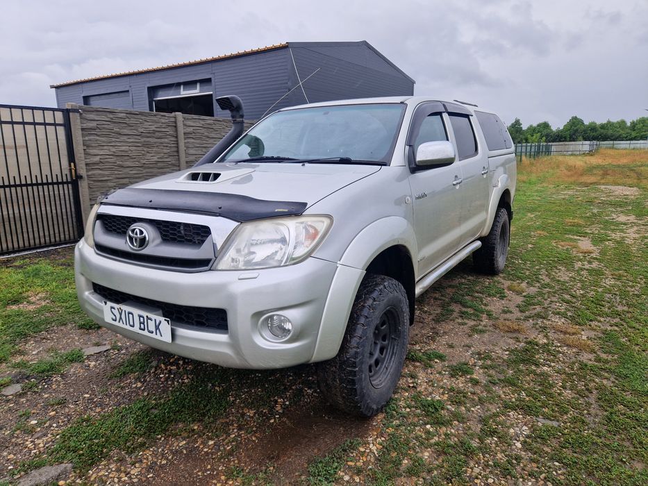 Dezmembrez Toyota Hilux 2006-2012 3.0 Invicible Manuala